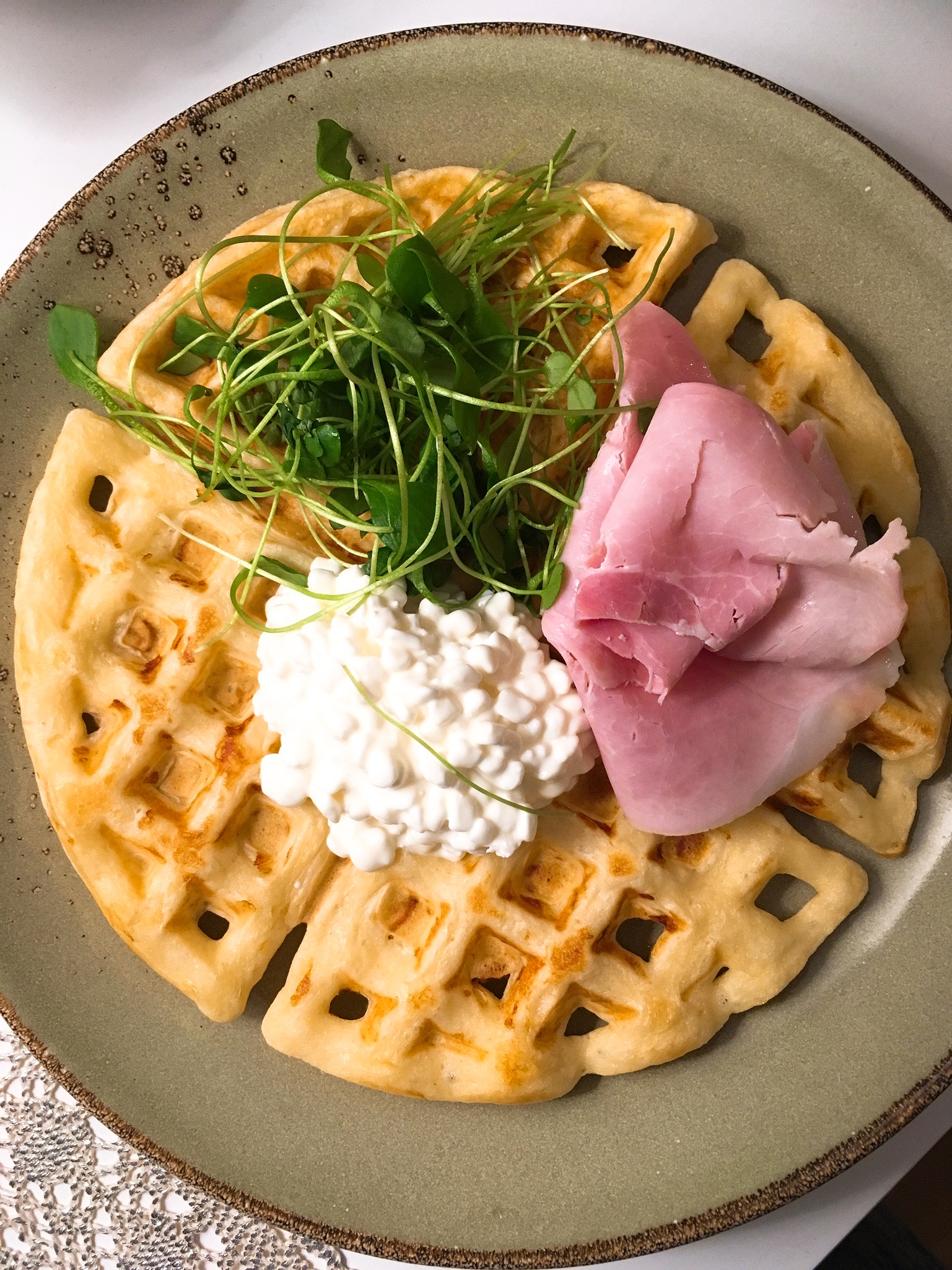 Waffle With Cheese Ham And Cottage Cheese Un Petit Oiseau Dans