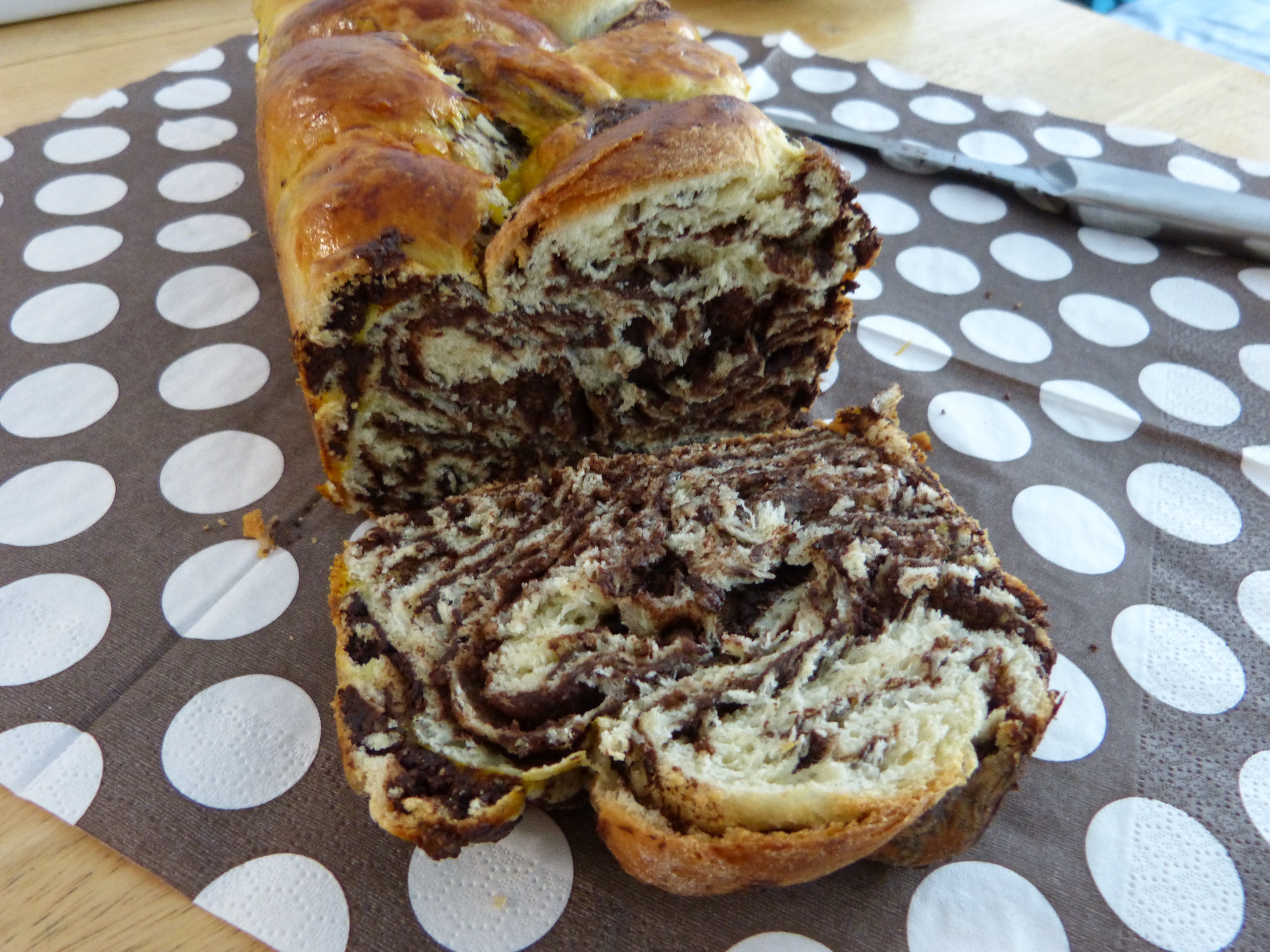 brioche tressee au chocolat brioche tressee au chocolat
