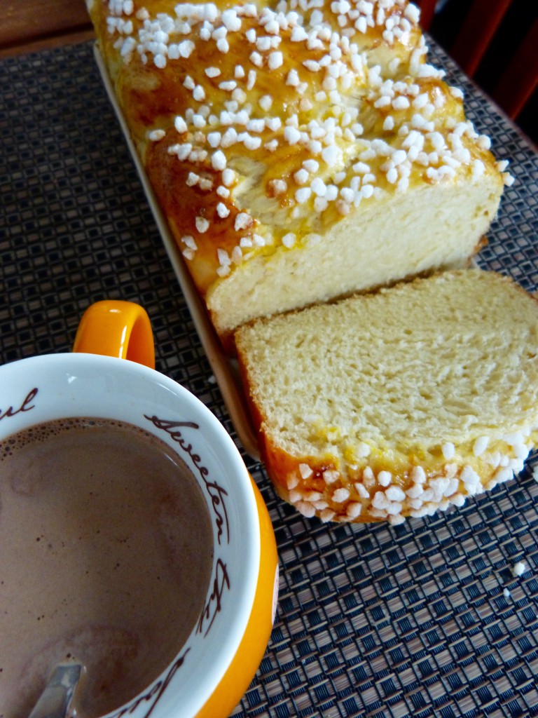 Brioche aux perles de sucre