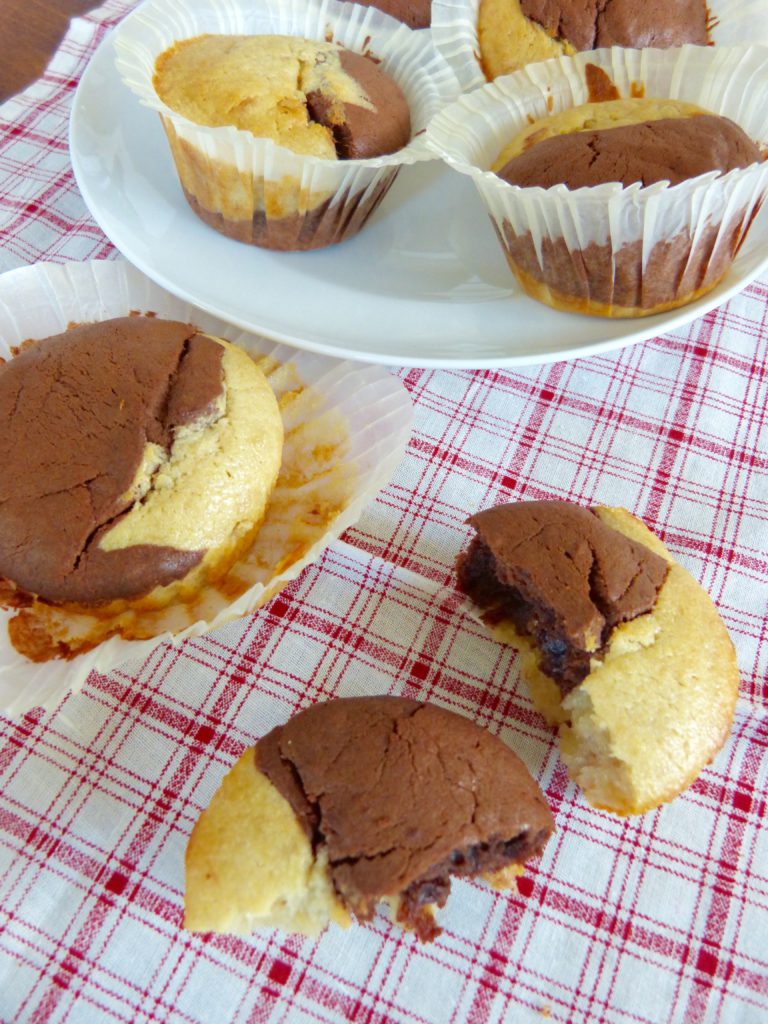 Banana bread & chocolate muffins