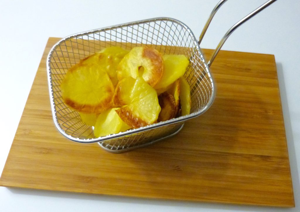 Chips de pommes de terre croustillantes au four
