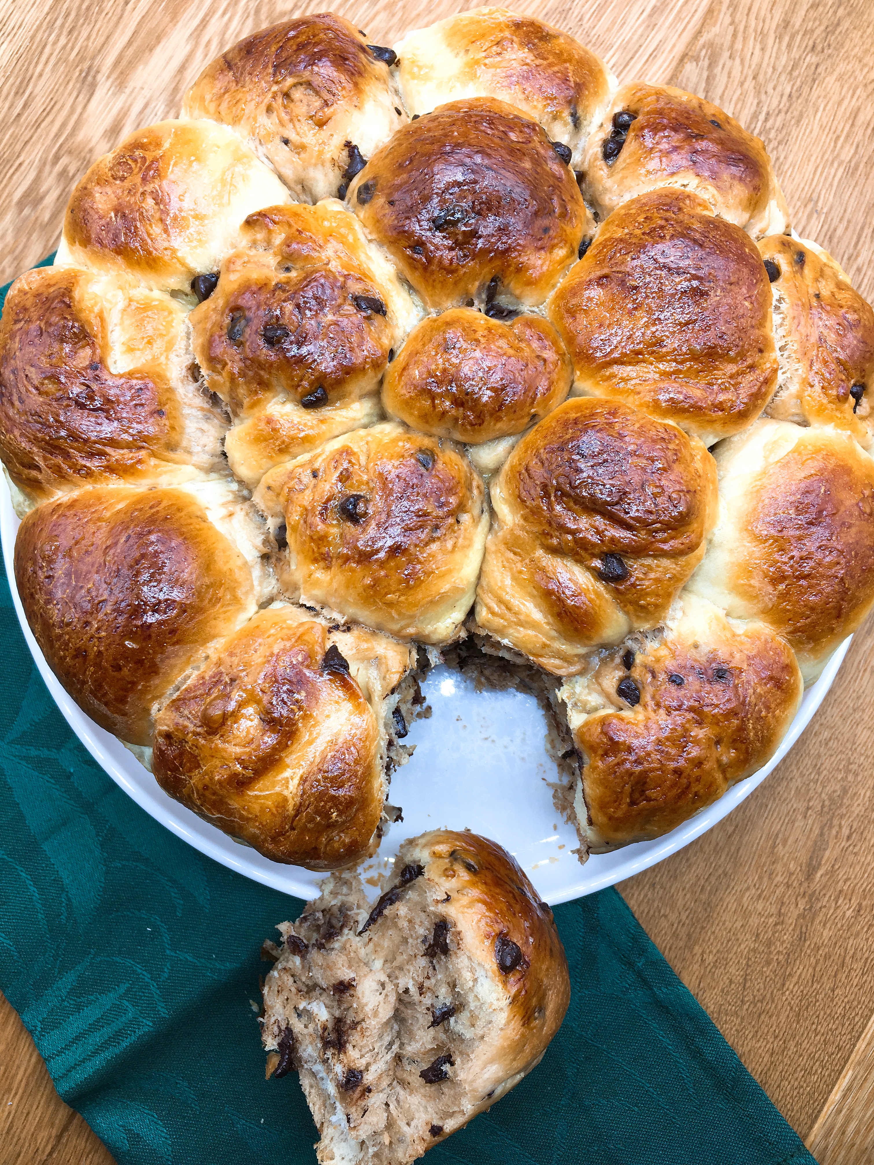 Brioche With Chocolate Chips Un Petit Oiseau Dans La Cuisine Brioche With Chocolate Chips Un Petit Oiseau Dans La Cuisine